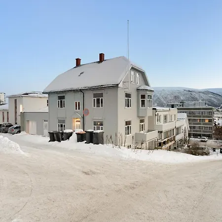 Historical Villa In The City Center Tromsø Extérieur photo